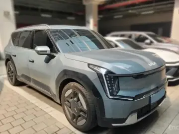 2023 Kia EV9 с пробегом 45 792 км