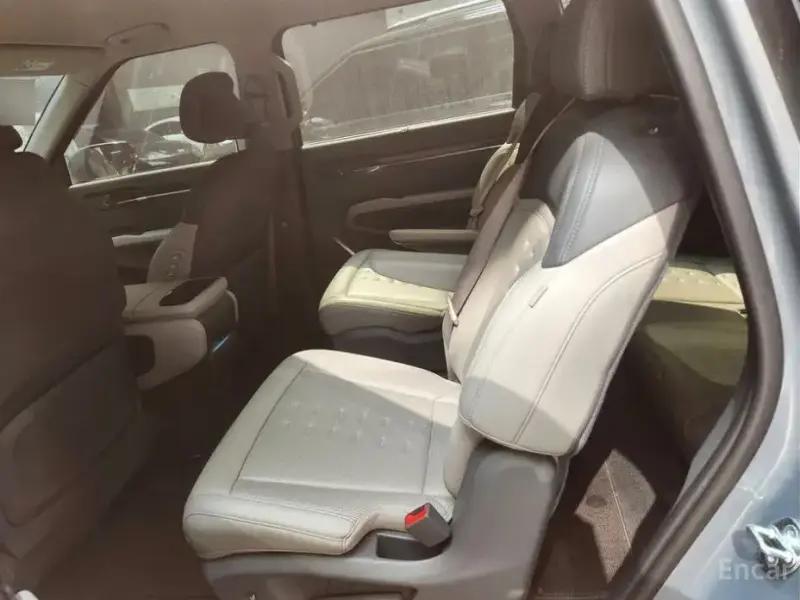 2023 Kia EV9 с пробегом 45 792 км