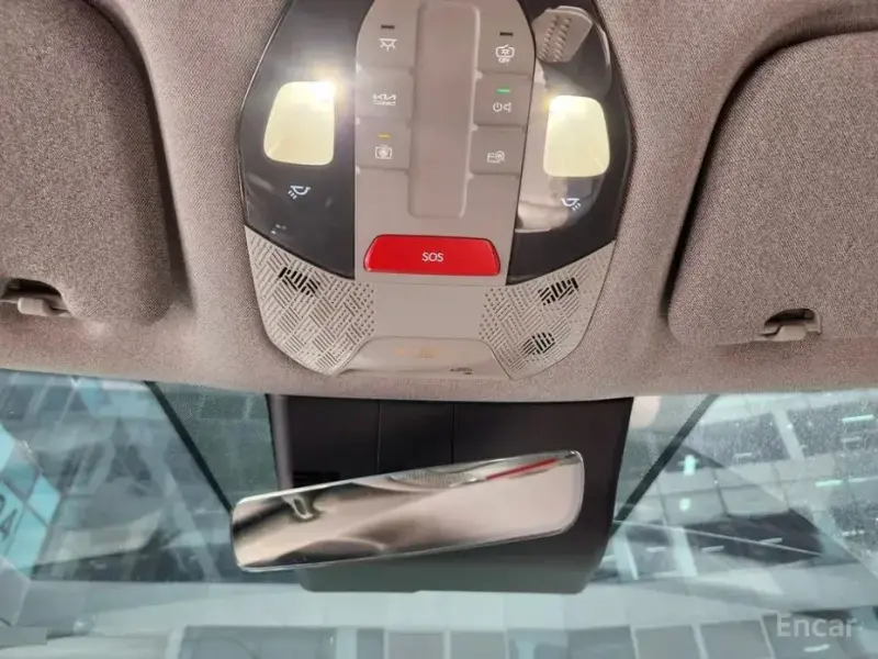 2023 Kia EV9 с пробегом 45 792 км