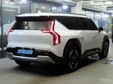 2023 Kia EV9 с пробегом 45 100 км