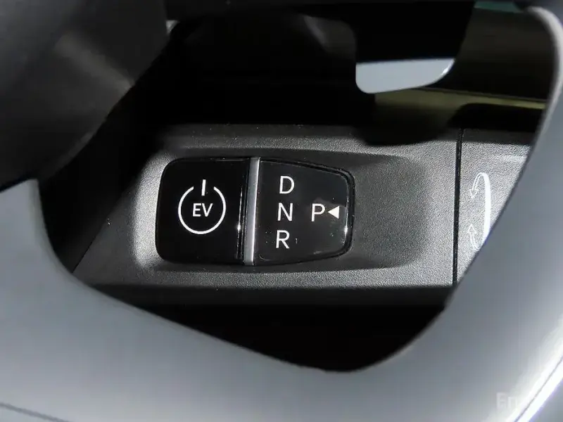 2023 Kia EV9 с пробегом 45 100 км