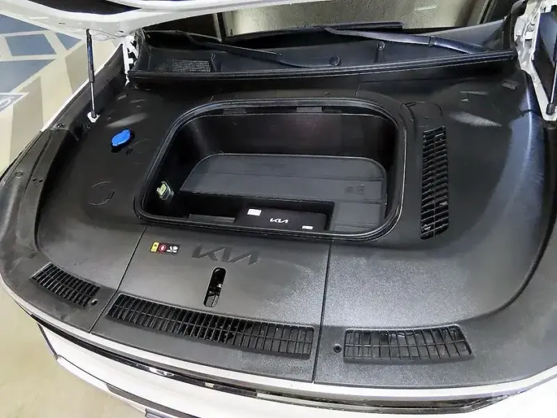2023 Kia EV9 с пробегом 45 100 км