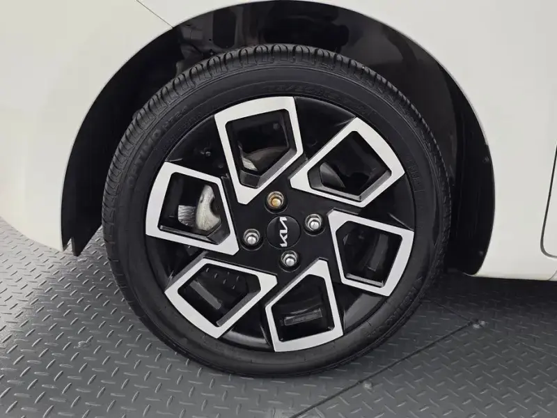 2023 Kia Ray с пробегом 12 988 км