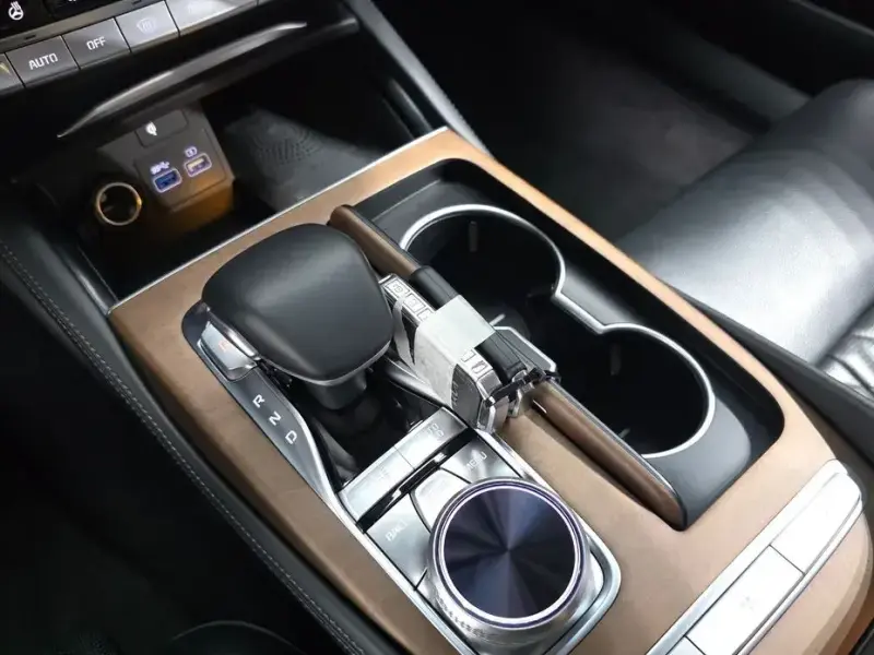 2023 Kia K9 с пробегом 85 598 км