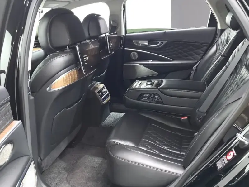 2023 Kia K9 с пробегом 85 598 км