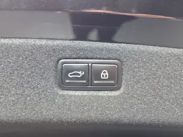2023 Kia K9 с пробегом 85 598 км