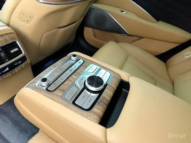 2022 Kia K9 с пробегом 75 670 км