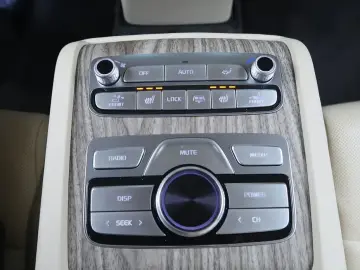 2023 Kia K9 с пробегом 32 520 км
