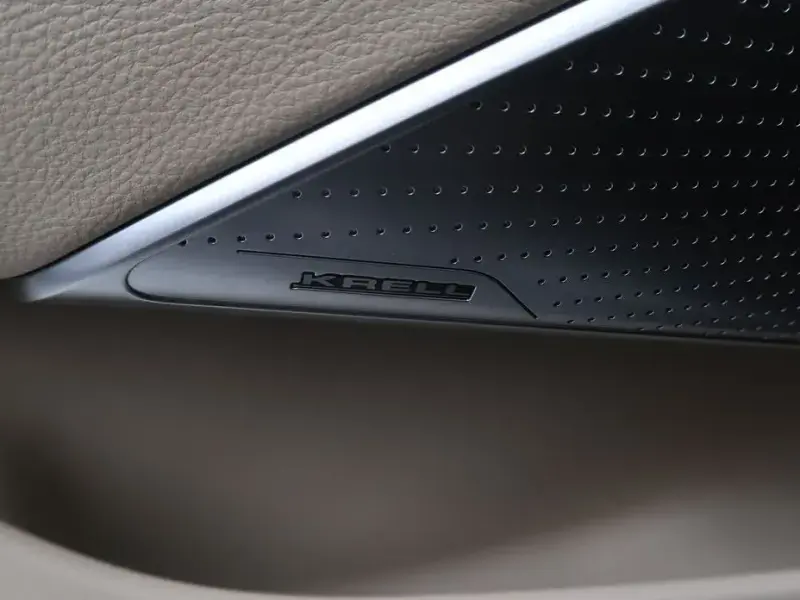 2023 Kia K9 с пробегом 32 520 км