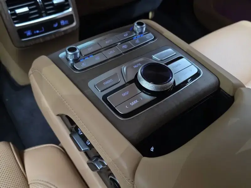 2021 Kia K9 с пробегом 64 200 км