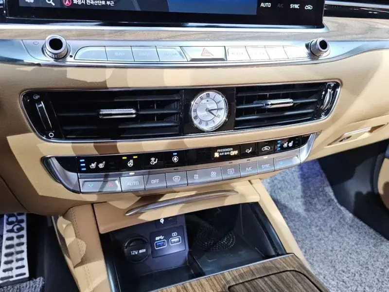 2023 Kia K9 с пробегом 56 561 км