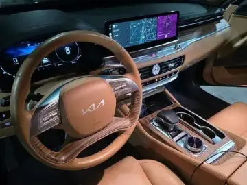 2023 Kia K9 с пробегом 83 000 км