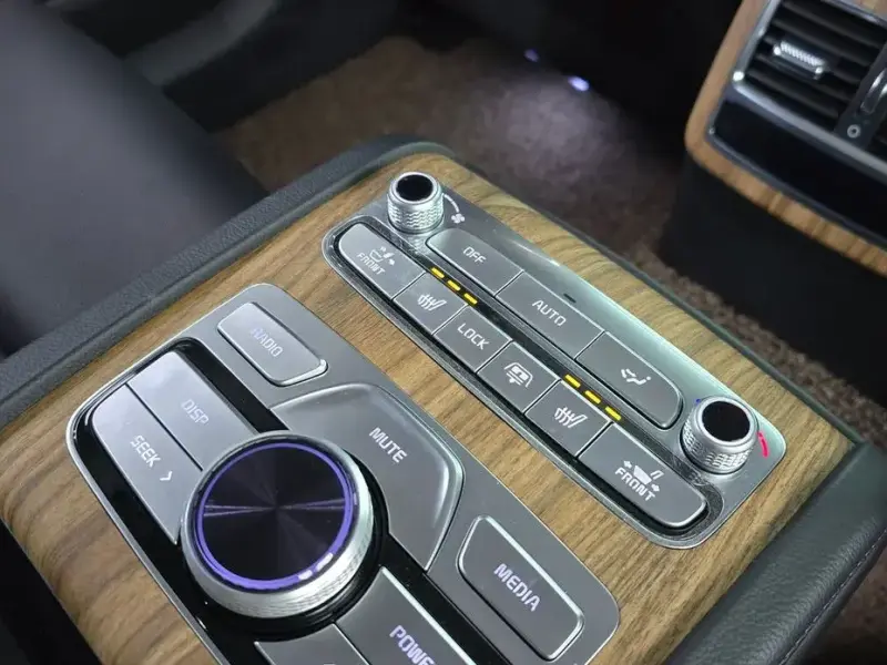 2021 Kia K9 с пробегом 19 642 км