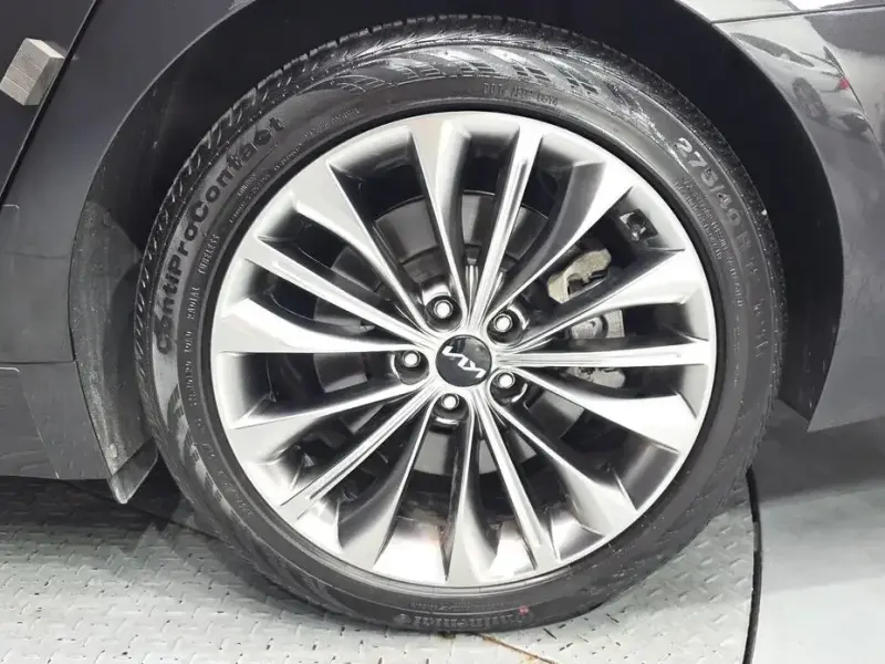 2023 Kia K9 с пробегом 27 275 км