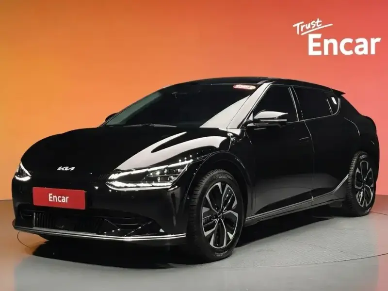 2023 Kia EV6 с пробегом 54 836 км