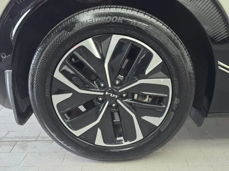 2022 Kia EV6 с пробегом 73 178 км