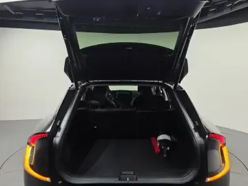 2022 Kia EV6 с пробегом 27 540 км