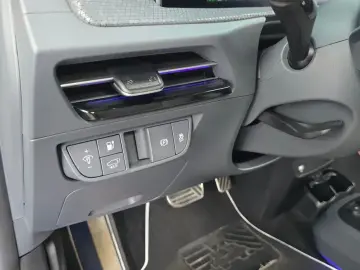 2022 Kia EV6 с пробегом 73 178 км