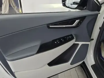 2022 Kia EV6 с пробегом 73 178 км