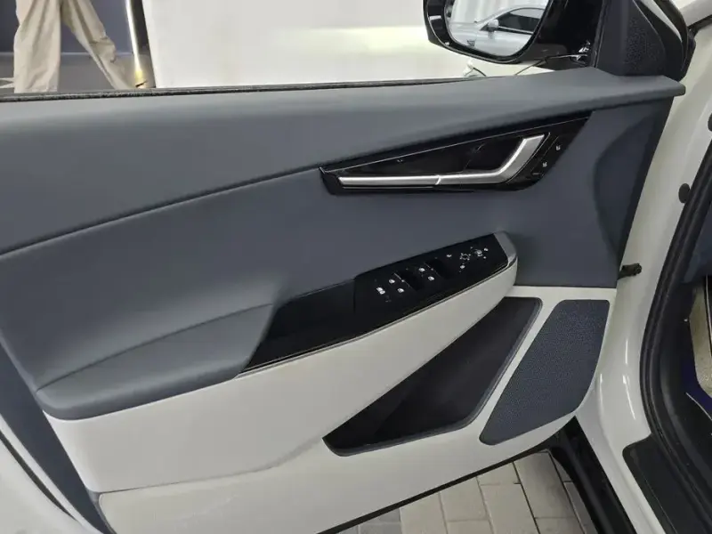 2022 Kia EV6 с пробегом 73 178 км