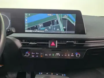 2022 Kia EV6 с пробегом 27 540 км