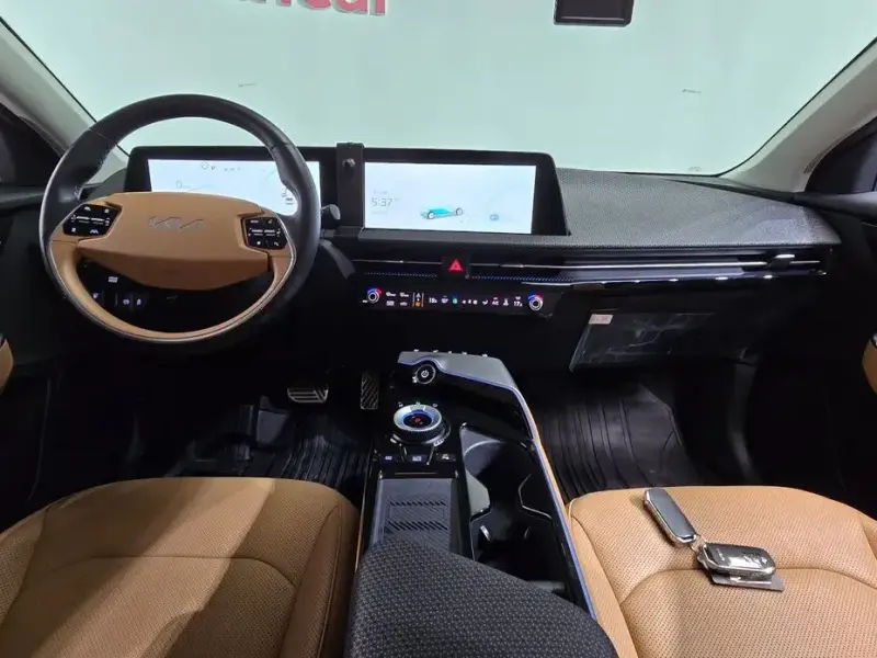 2023 Kia EV6 с пробегом 41 589 км