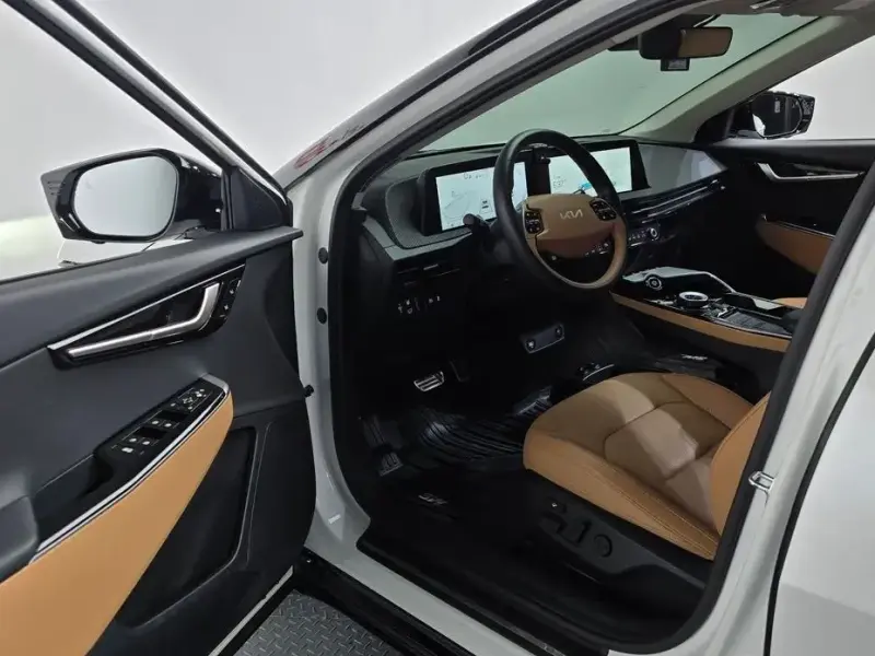 2023 Kia EV6 с пробегом 41 589 км