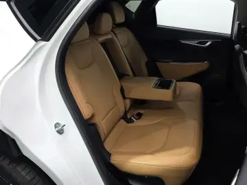 2022 Kia EV6 с пробегом 81 387 км