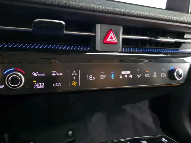 2022 Kia EV6 с пробегом 81 387 км