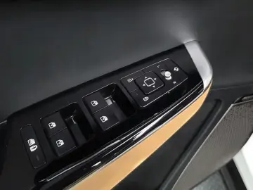 2022 Kia EV6 с пробегом 81 387 км