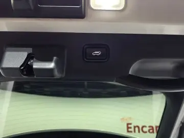 2022 Kia EV6 с пробегом 81 387 км