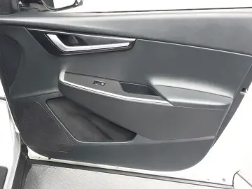 2022 Kia EV6 с пробегом 76 426 км