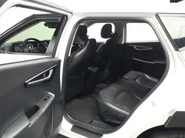 2022 Kia EV6 с пробегом 76 426 км