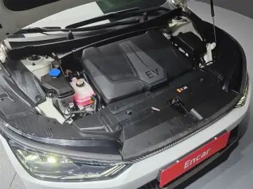 2022 Kia EV6 с пробегом 76 499 км