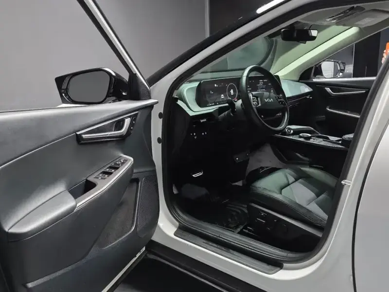 2022 Kia EV6 с пробегом 76 499 км