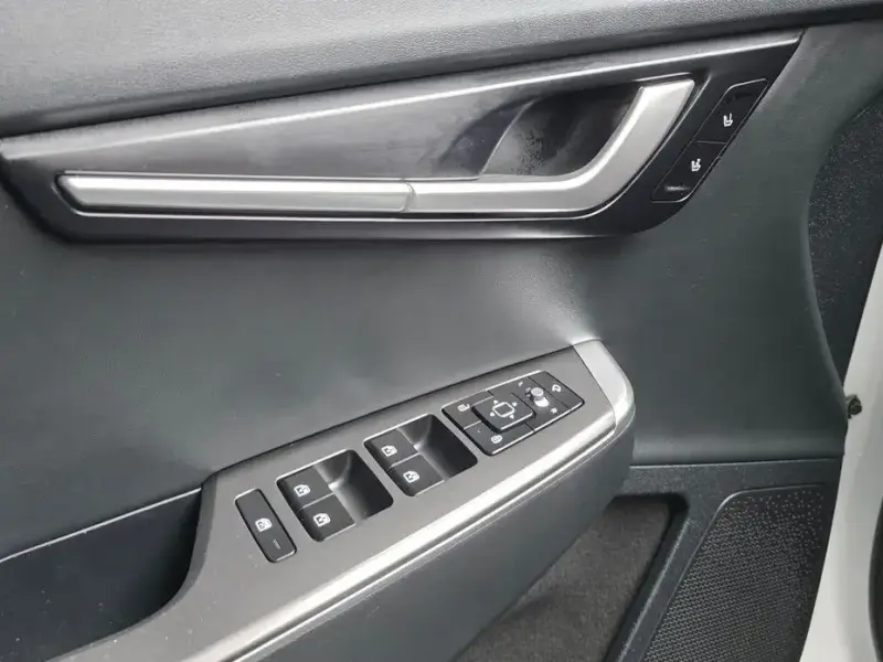 2022 Kia EV6 с пробегом 76 499 км