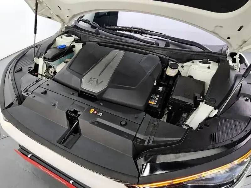 2022 Kia EV6 с пробегом 41 205 км