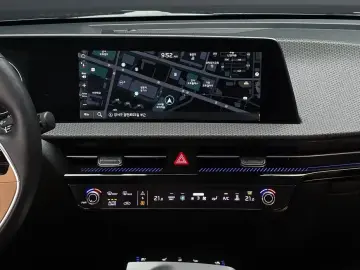 2023 Kia EV6 с пробегом 82 324 км