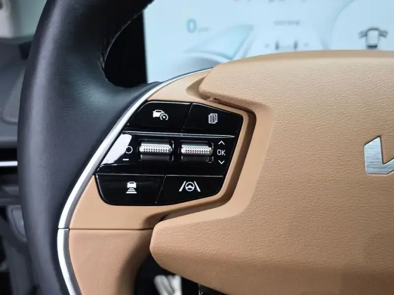 2023 Kia EV6 с пробегом 82 324 км