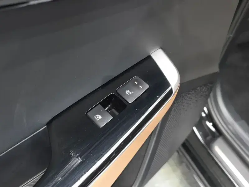 2023 Kia EV6 с пробегом 82 324 км