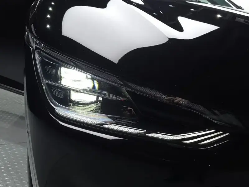 2023 Kia EV6 с пробегом 82 324 км
