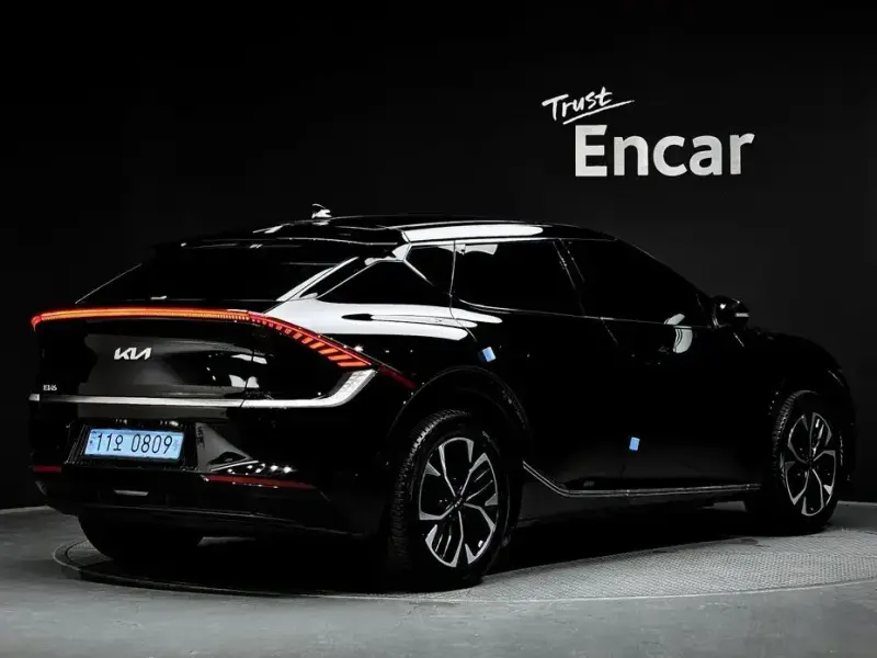 2023 Kia EV6 с пробегом 59 337 км