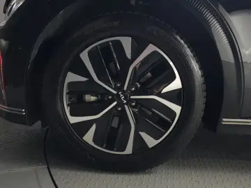 2023 Kia EV6 с пробегом 59 337 км