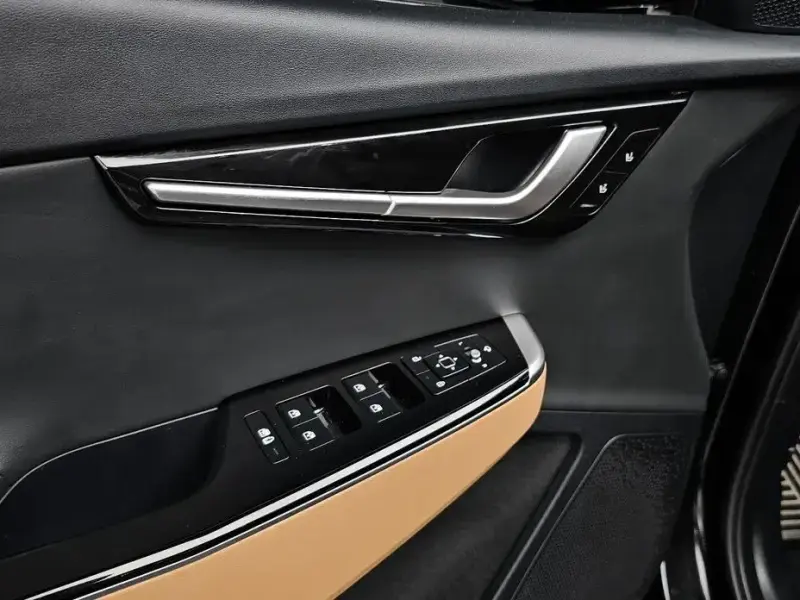 2023 Kia EV6 с пробегом 59 337 км
