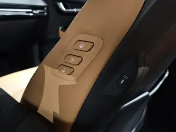 2023 Kia EV6 с пробегом 59 337 км