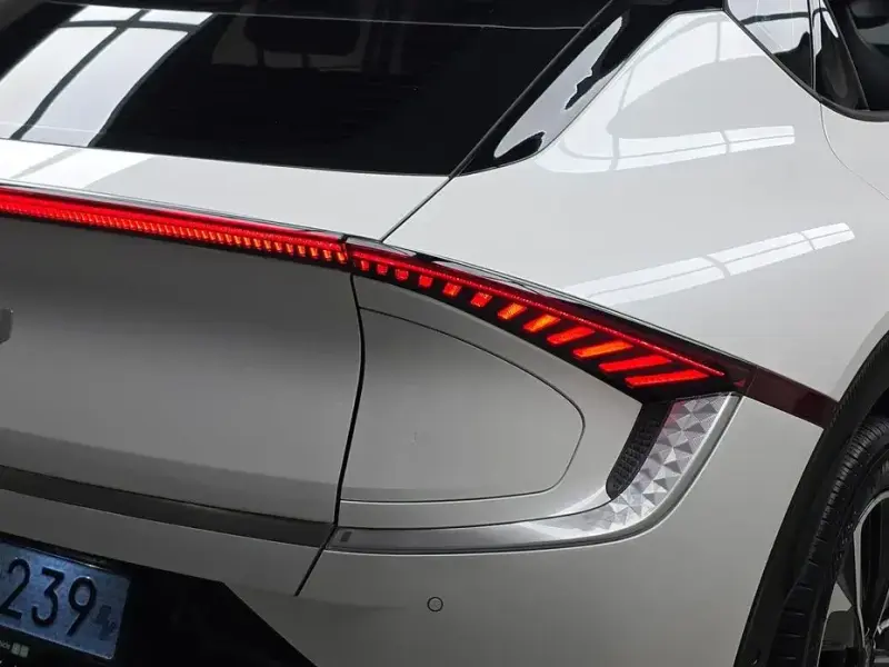 2024 Kia EV6 с пробегом 31 820 км