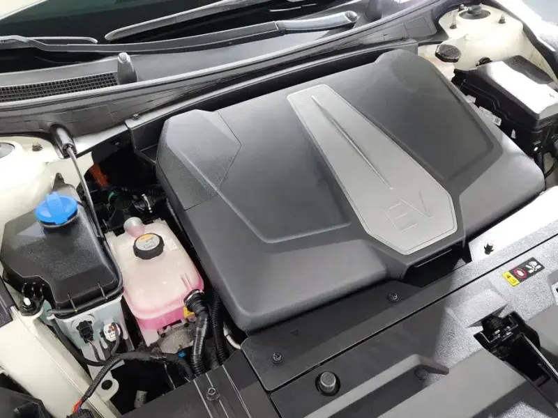 2023 Kia EV6 с пробегом 56 172 км