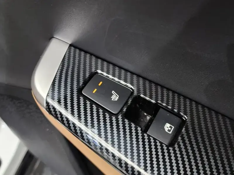 2023 Kia EV6 с пробегом 56 172 км