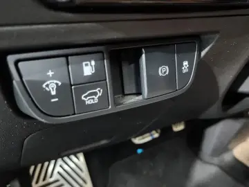2023 Kia EV6 с пробегом 56 172 км