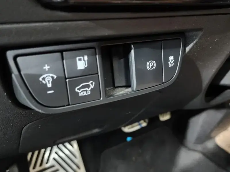2023 Kia EV6 с пробегом 56 172 км